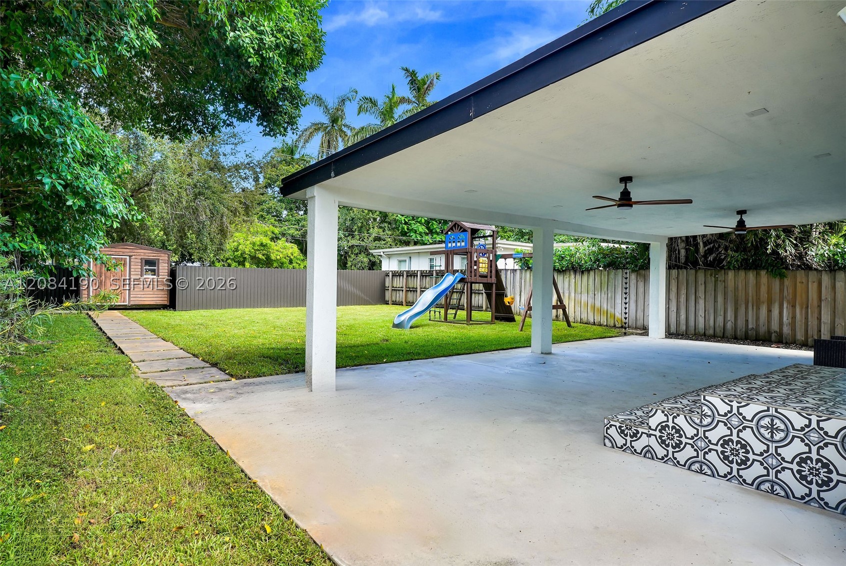 533 Mokena Dr, Miami Springs FL 33166
