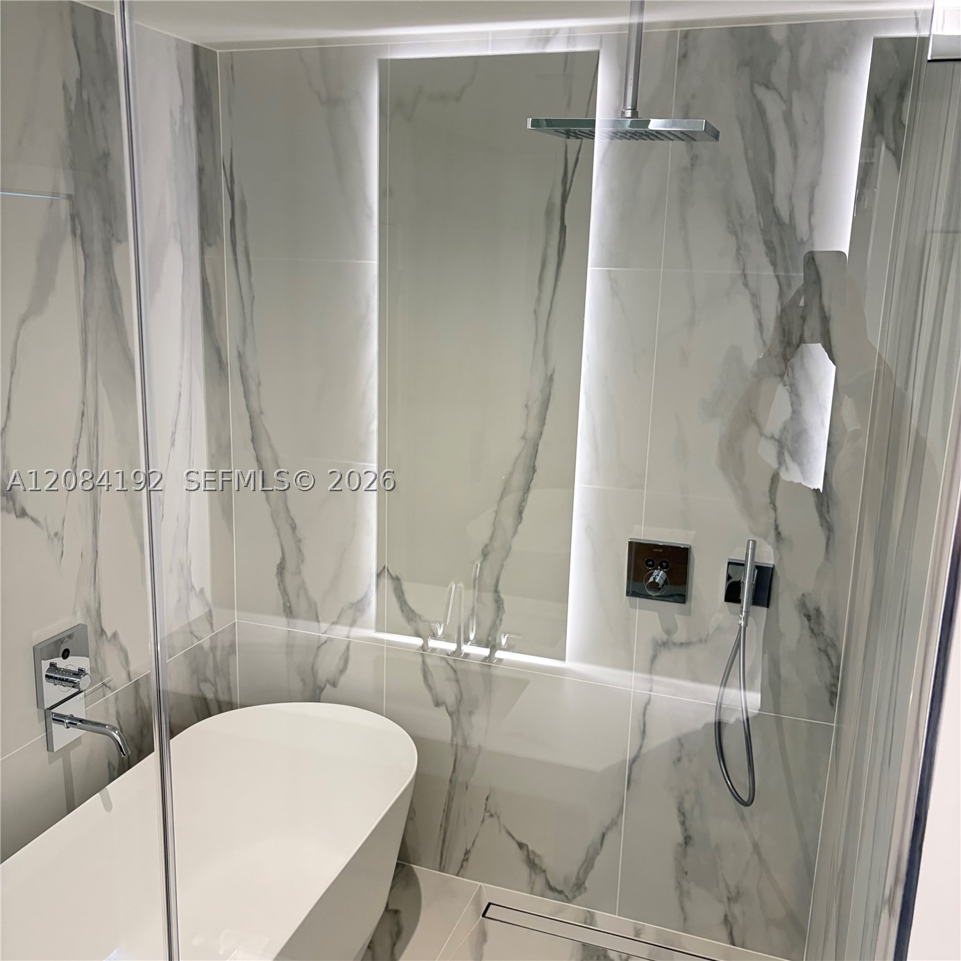 1400 Biscayne Blvd #2003, Miami FL 33132