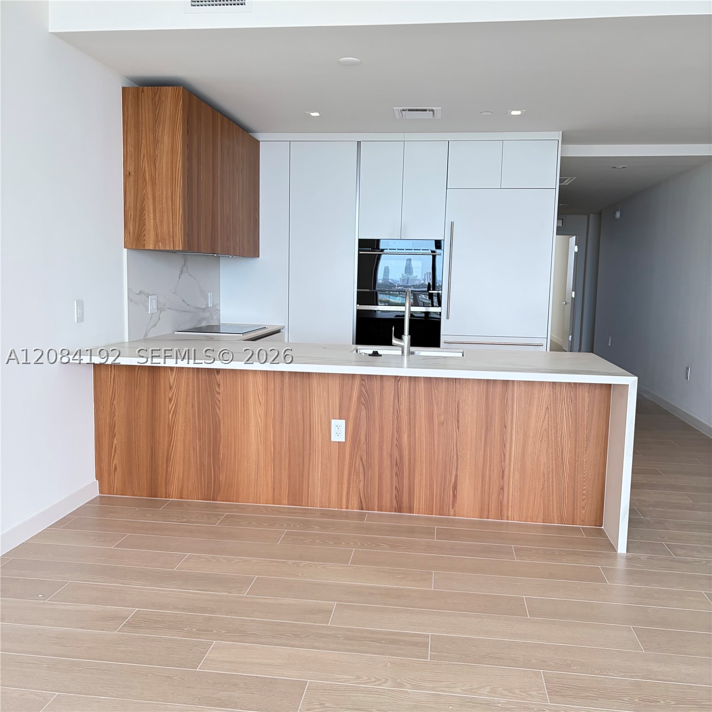 1400 Biscayne Blvd #2003, Miami FL 33132