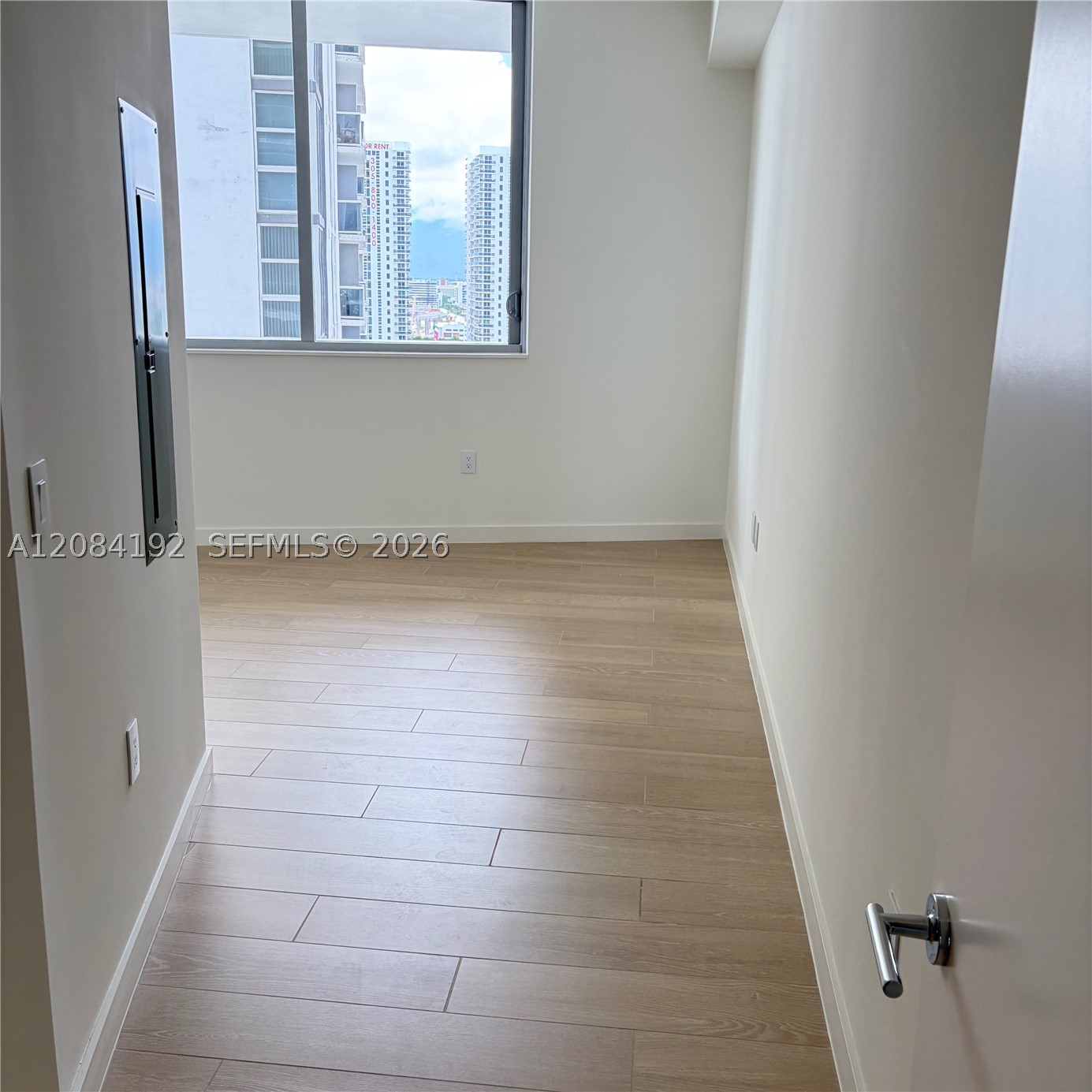 1400 Biscayne Blvd #2003, Miami FL 33132