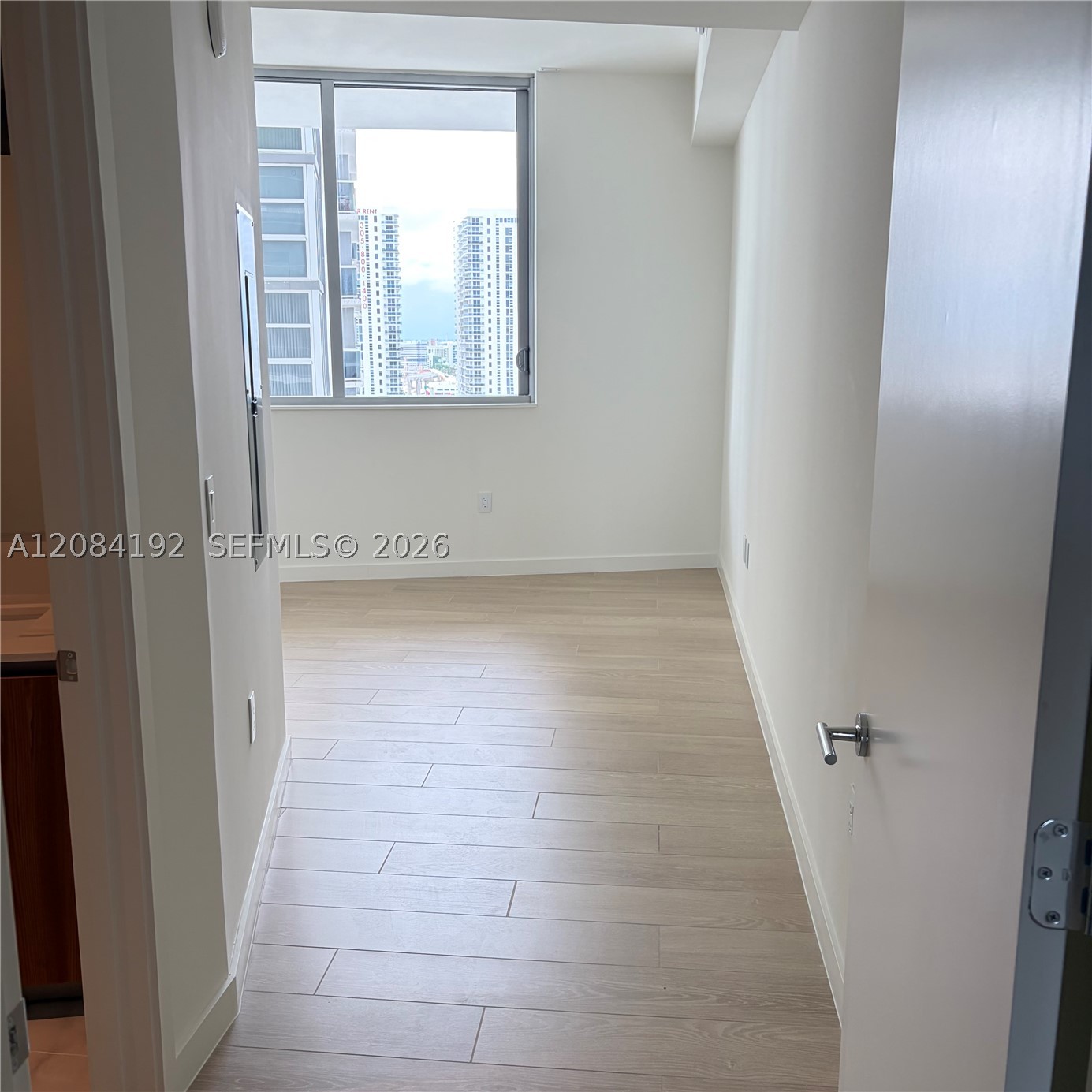 1400 Biscayne Blvd #2003, Miami FL 33132