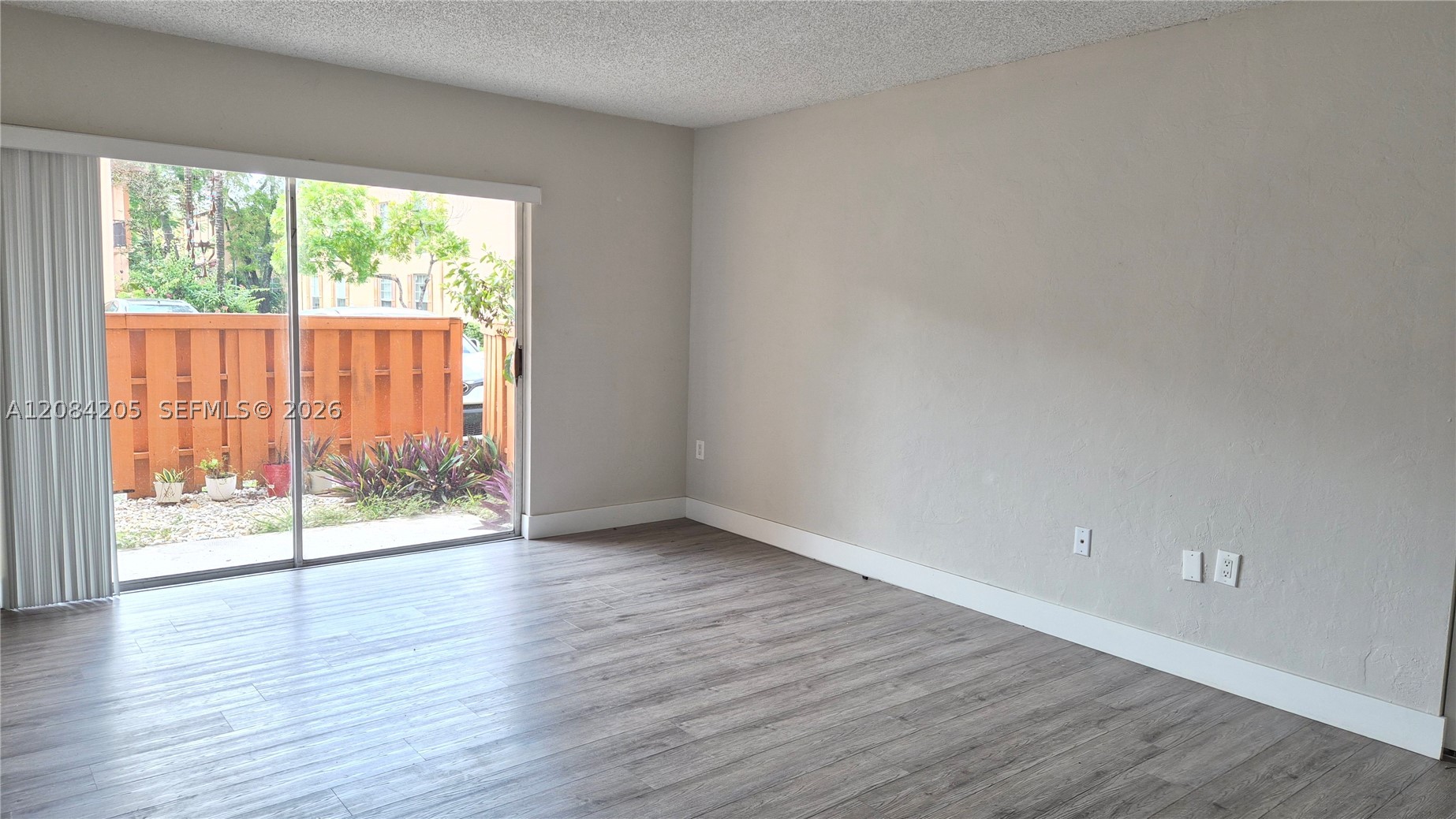 7100 Fairway Dr #K9, Miami Lakes FL 33014