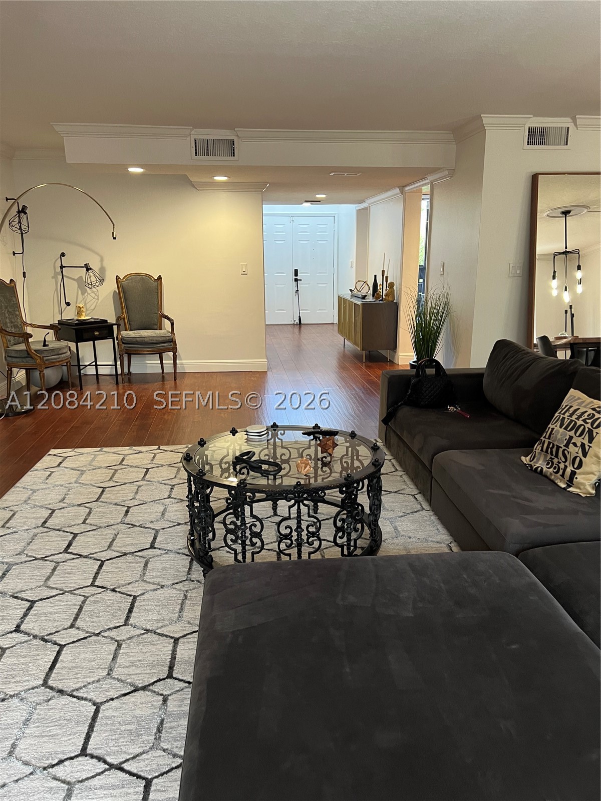 141 SW 96th Ter #305, Plantation FL 33324