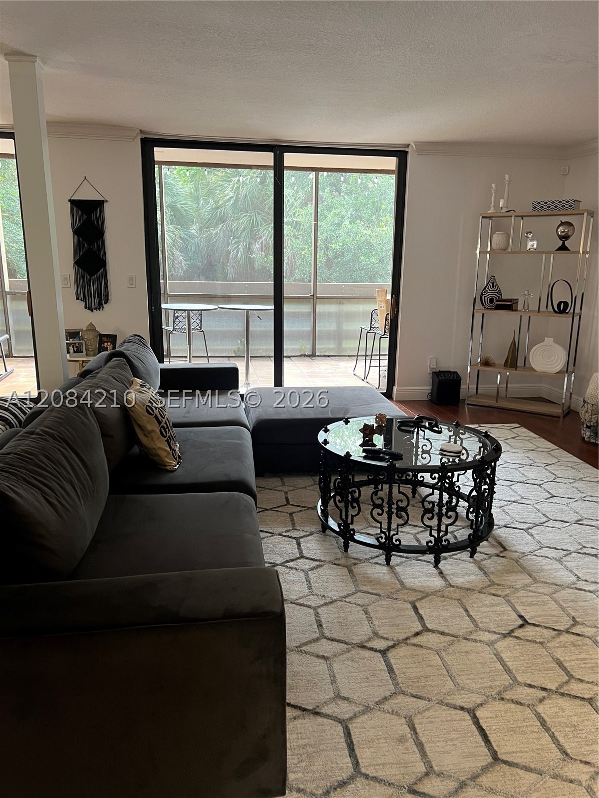 141 SW 96th Ter #305, Plantation FL 33324