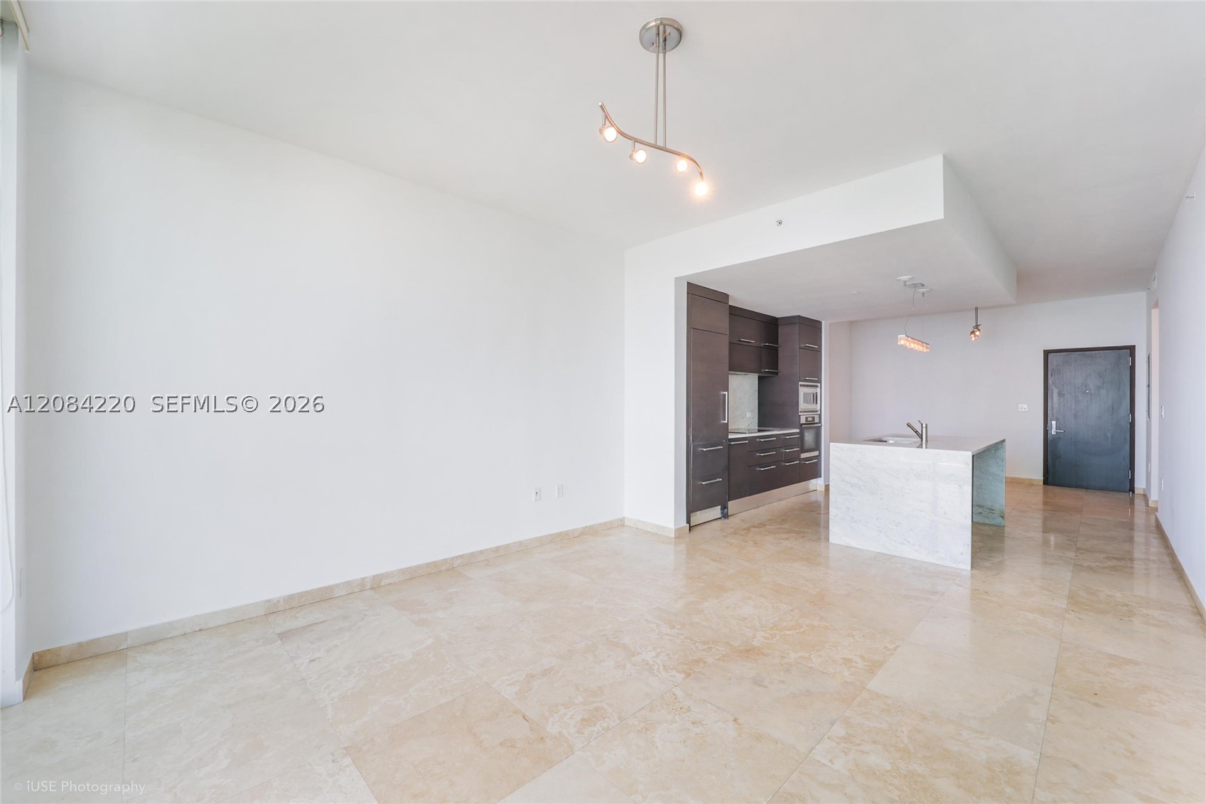 900 Biscayne Blvd #3007, Miami FL 33132