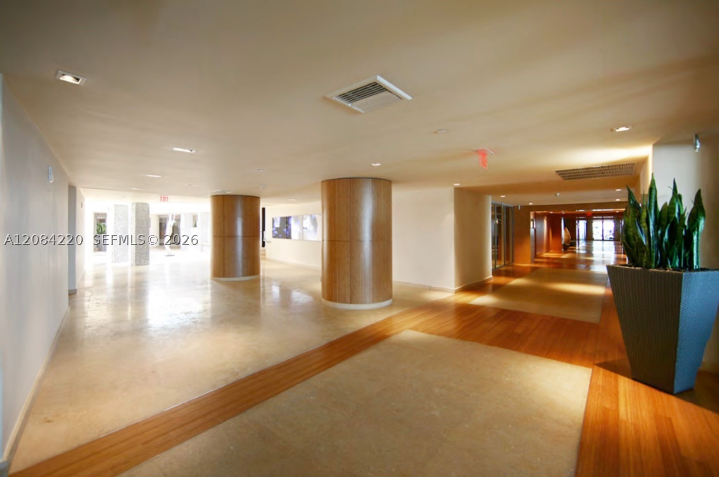 900 Biscayne Blvd #3007, Miami FL 33132
