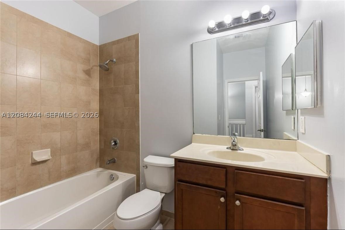 17067 SW 93rd St #17067, Miami FL 33196