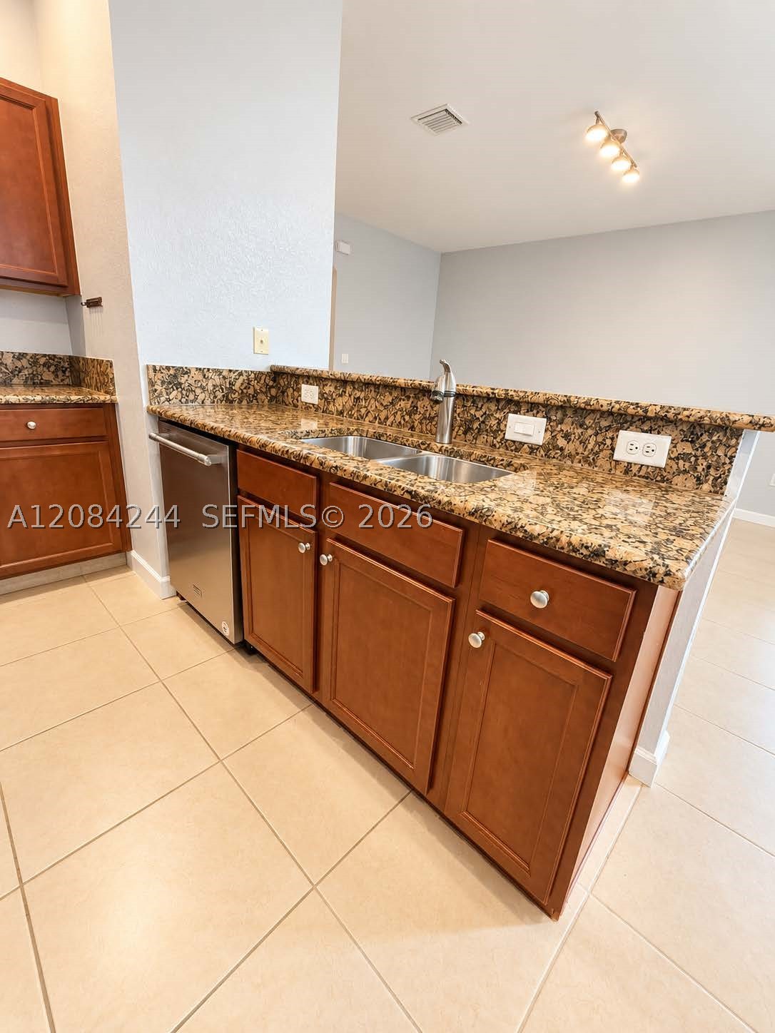 17067 SW 93rd St #17067, Miami FL 33196
