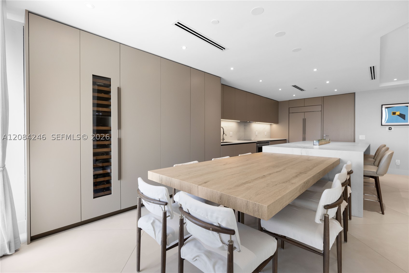 21050 Point Pl #902, Aventura FL 33180