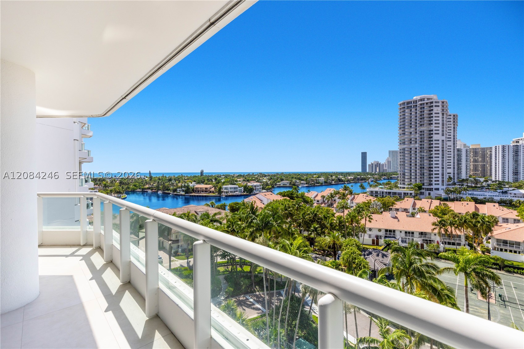 21050 Point Pl #902, Aventura FL 33180