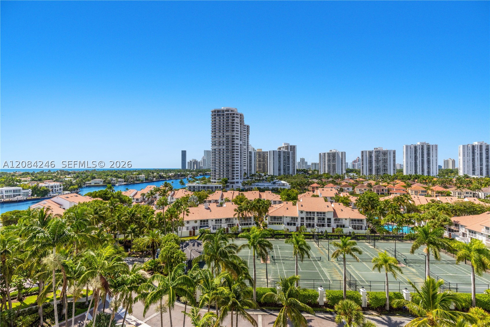 21050 Point Pl #902, Aventura FL 33180