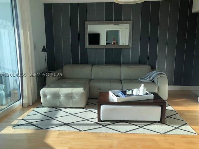 1401 SW 22nd St #1103, Miami FL 33145