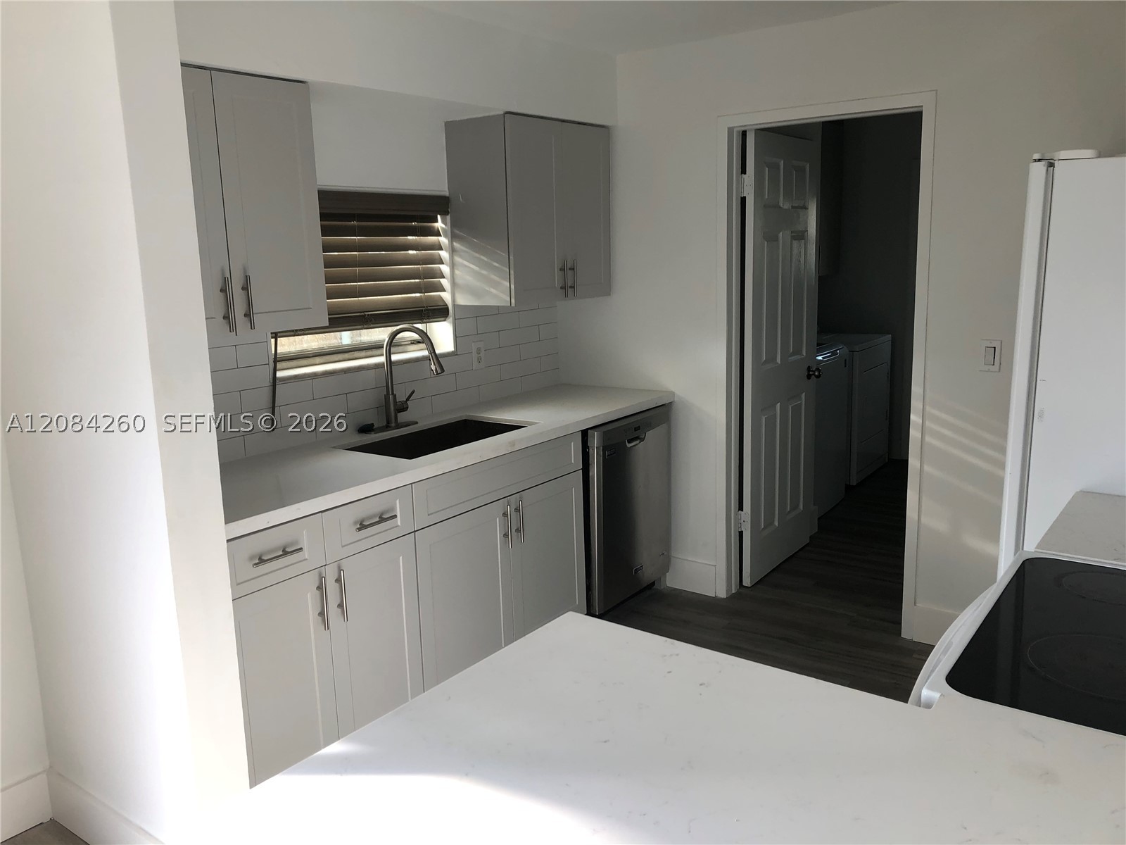 5001 SW 94th Way, Cooper City FL 33328