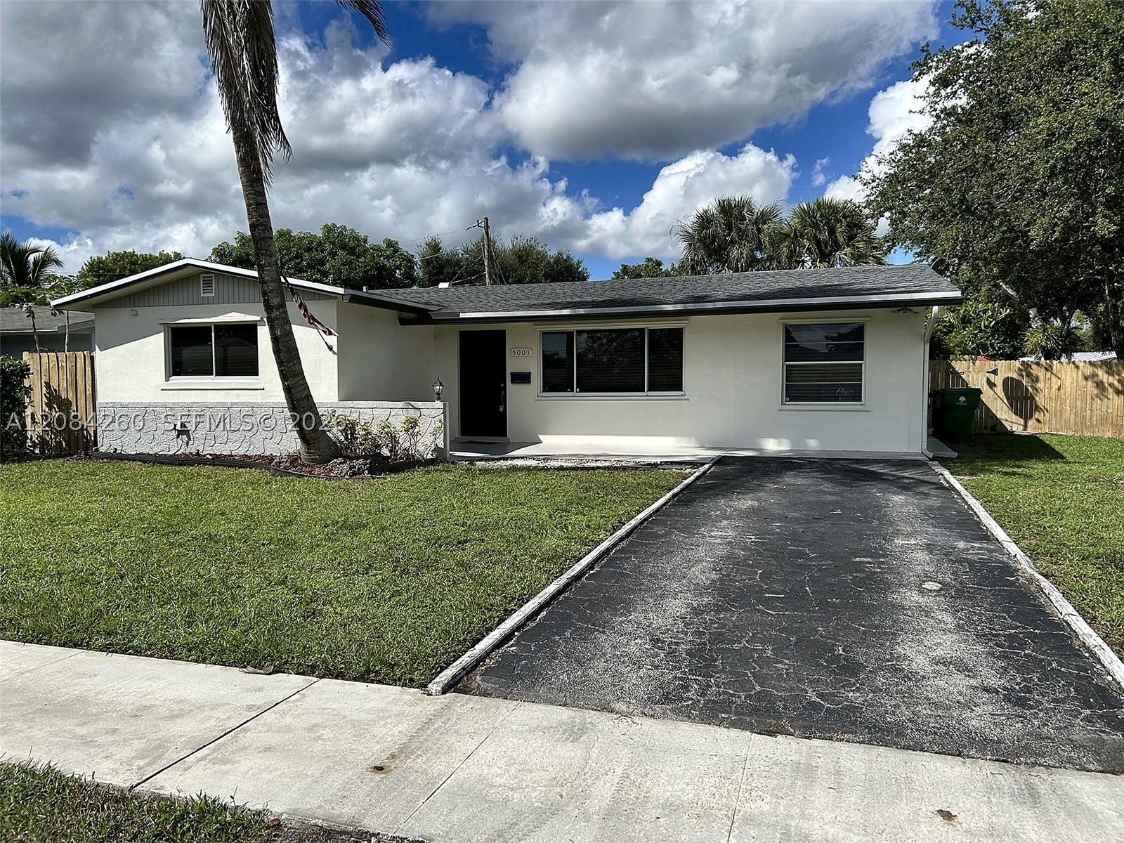 5001 SW 94th Way, Cooper City FL 33328