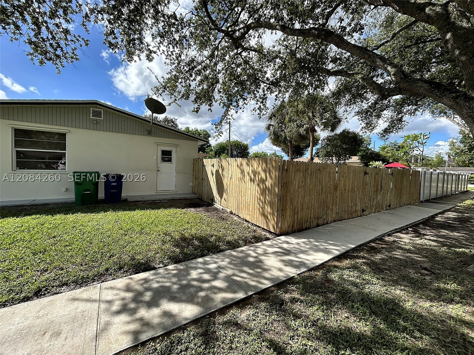 5001 SW 94th Way, Cooper City FL 33328