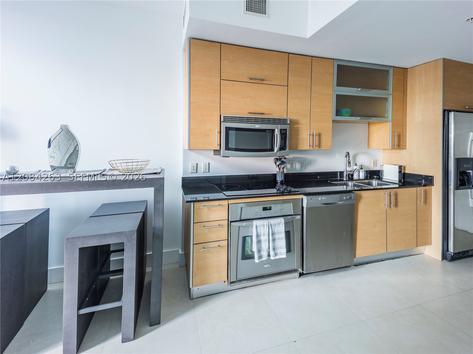 60 SW 13th St #3222, Miami FL 33130