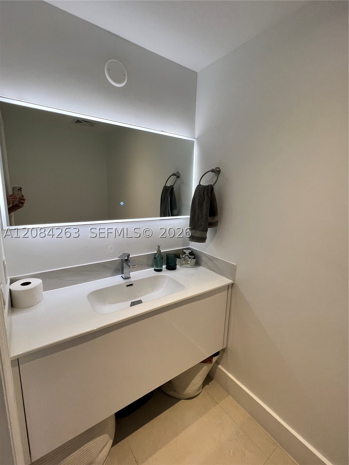 60 SW 13th St #3222, Miami FL 33130