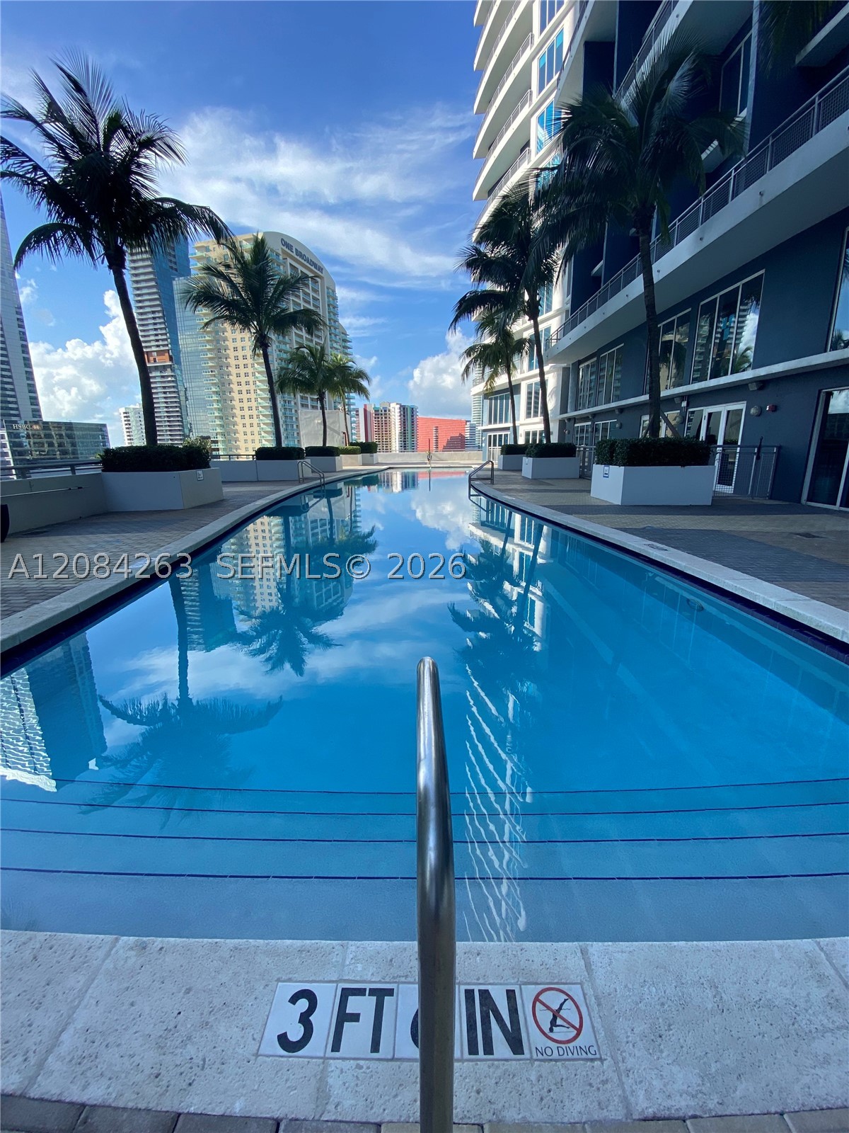 60 SW 13th St #3222, Miami FL 33130