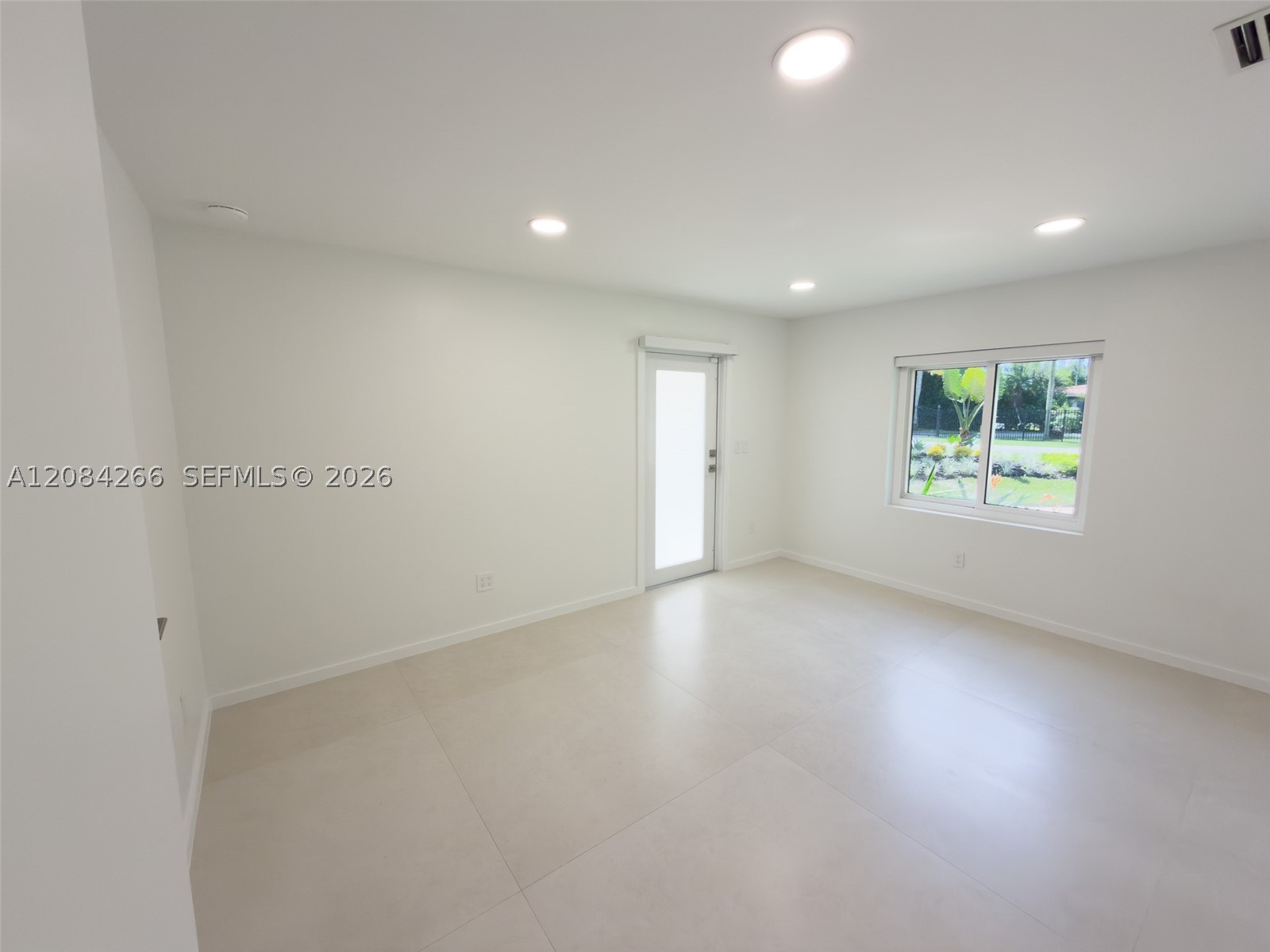 7895 SW 76th Ter, Miami FL 33143