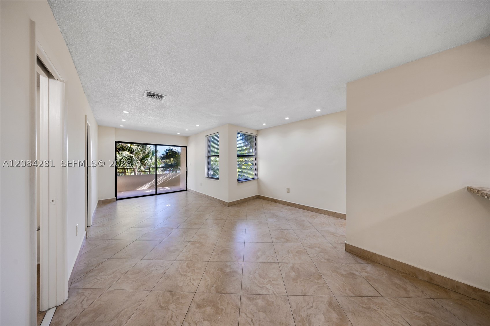 230 Canal St #202, Miami Springs FL 33166