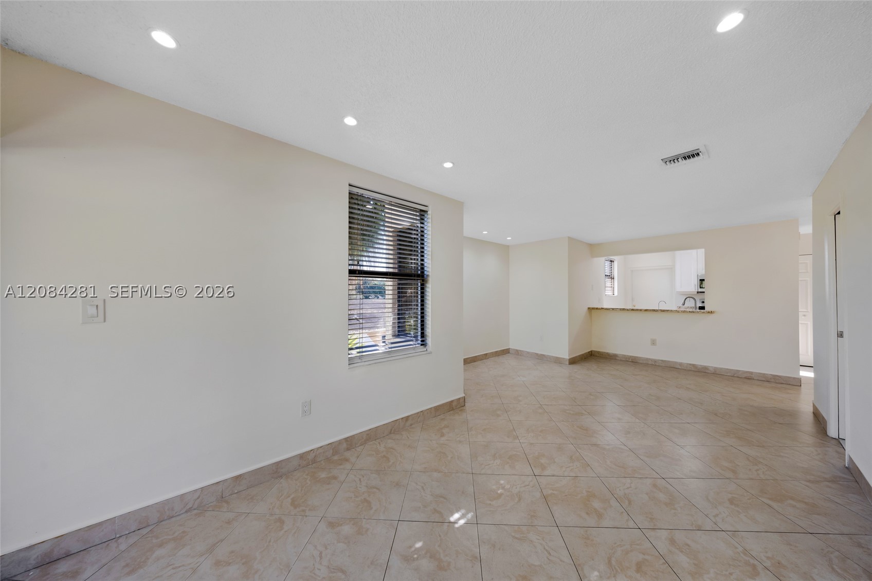 230 Canal St #202, Miami Springs FL 33166