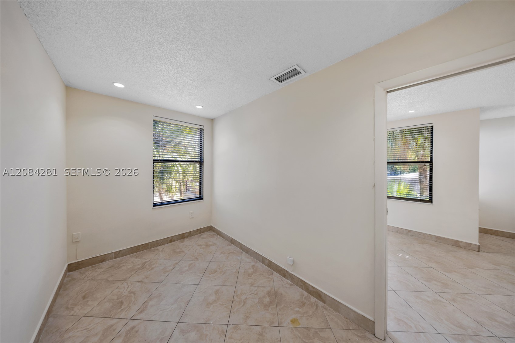 230 Canal St #202, Miami Springs FL 33166