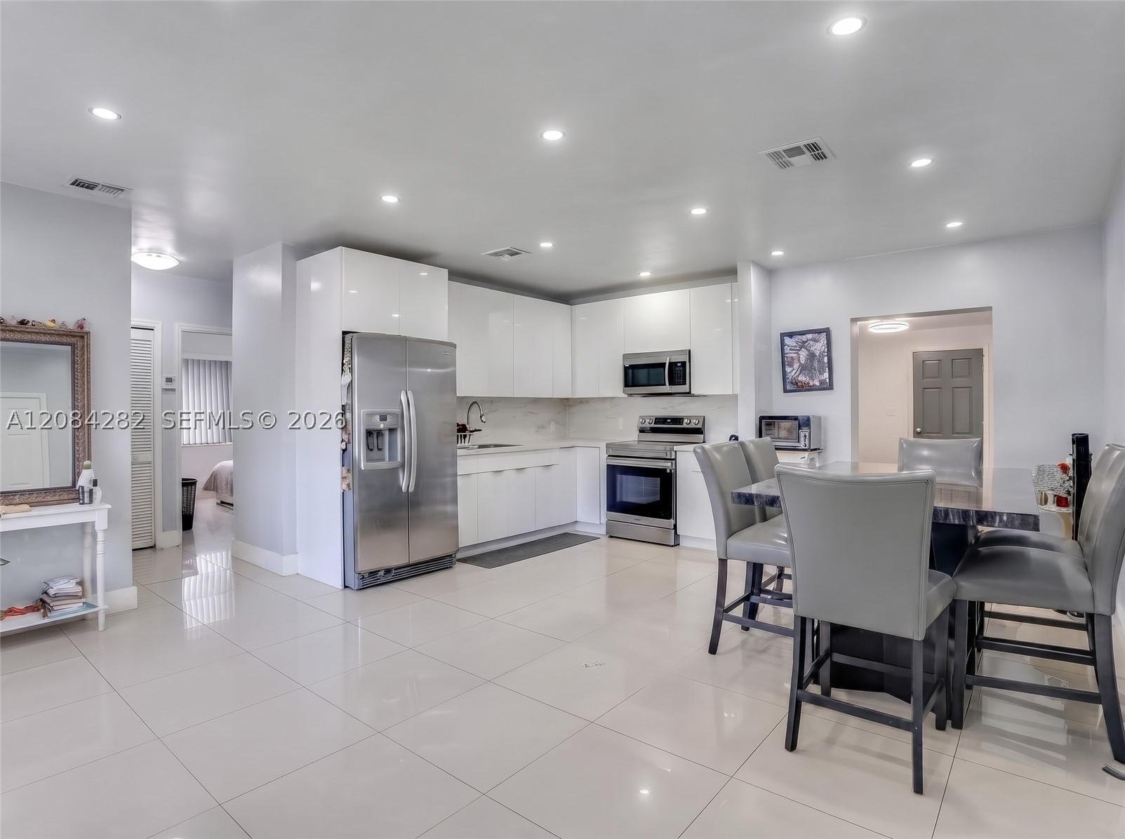 1146 Jann Ave, Opa Locka FL 33054