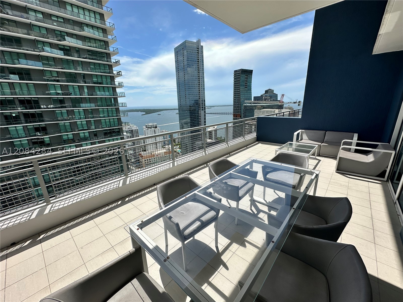 60 SW 13th St #4006, Miami FL 33130