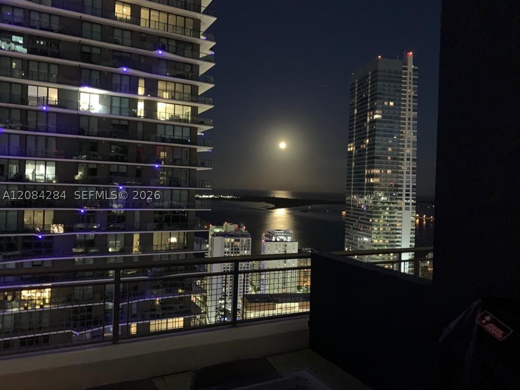 60 SW 13th St #4006, Miami FL 33130