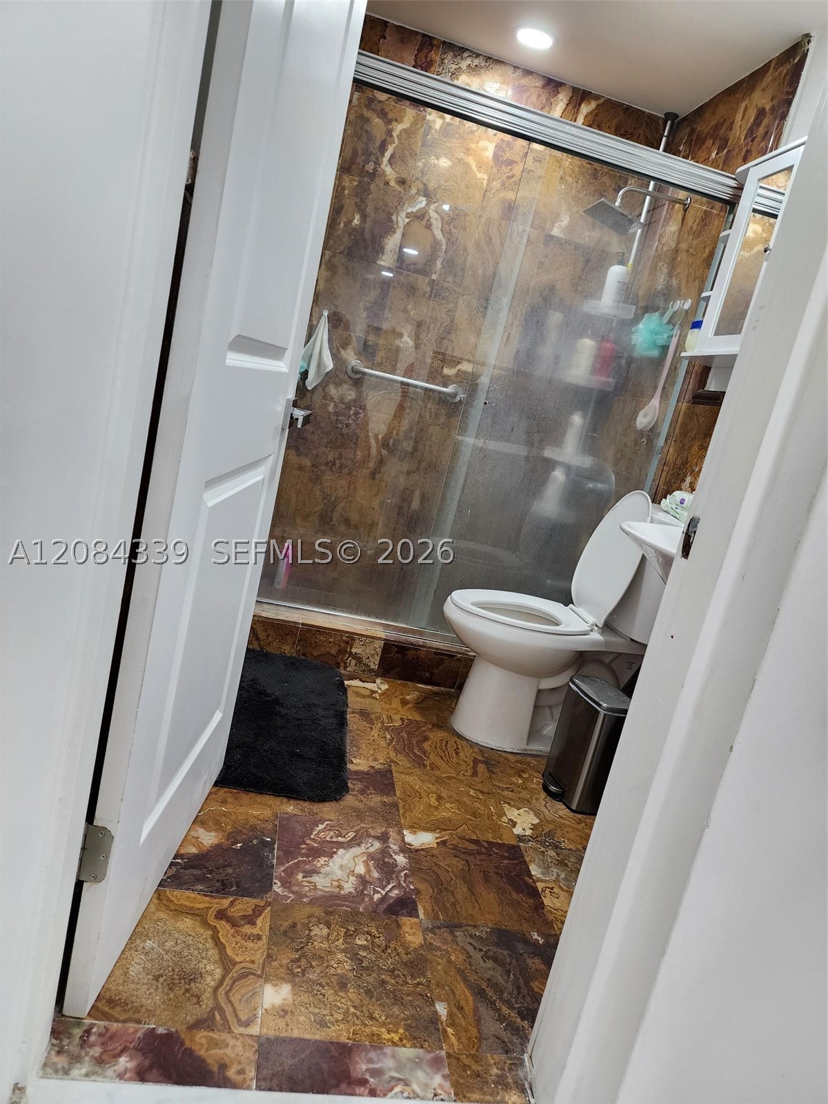 8240 SW 38th St, Miami FL 33155