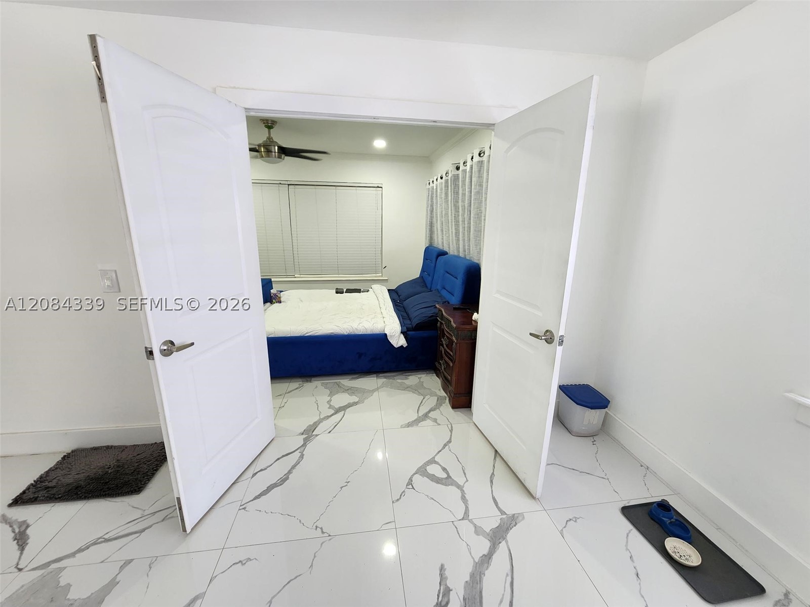 8240 SW 38th St, Miami FL 33155