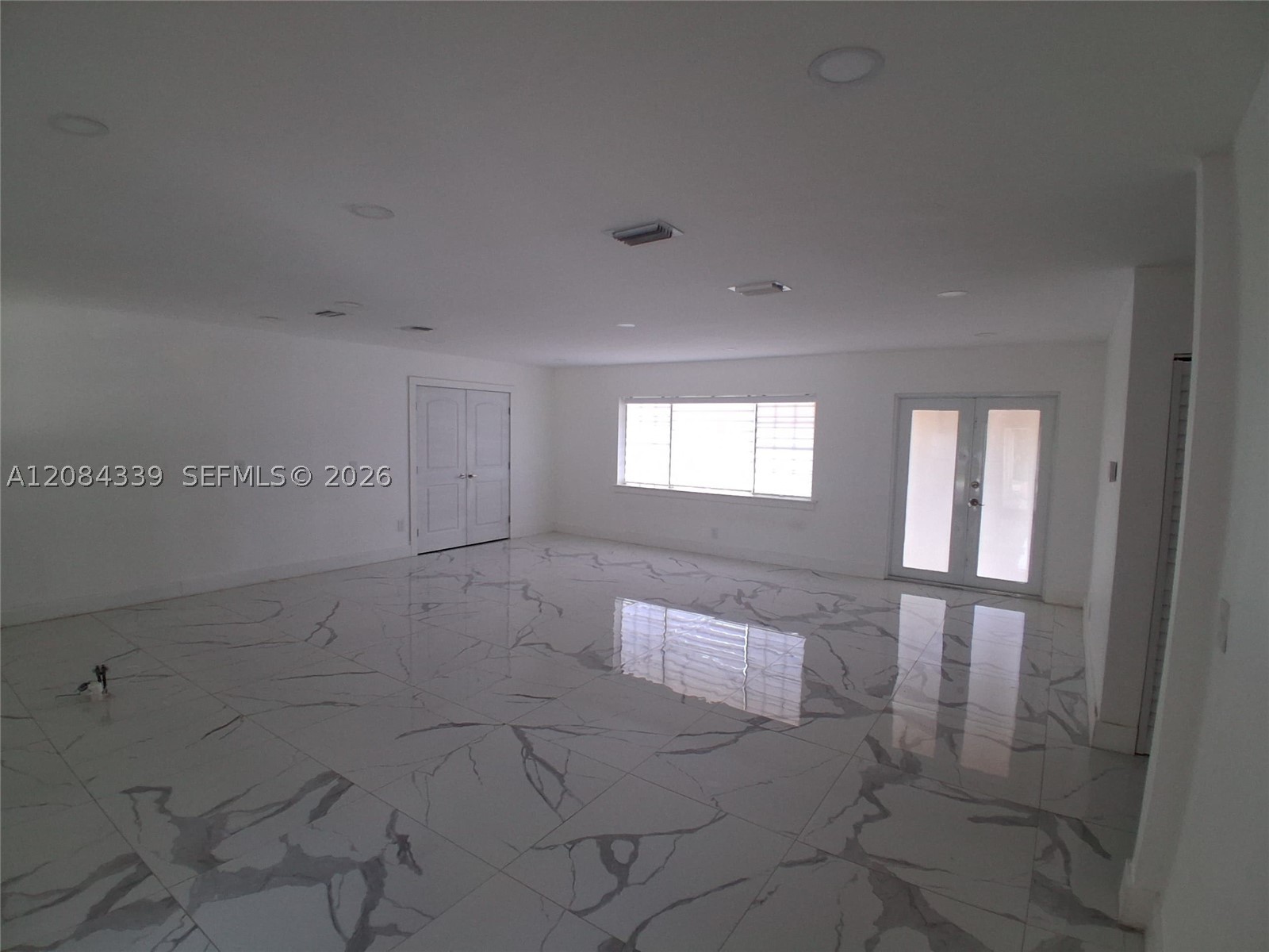 8240 SW 38th St, Miami FL 33155