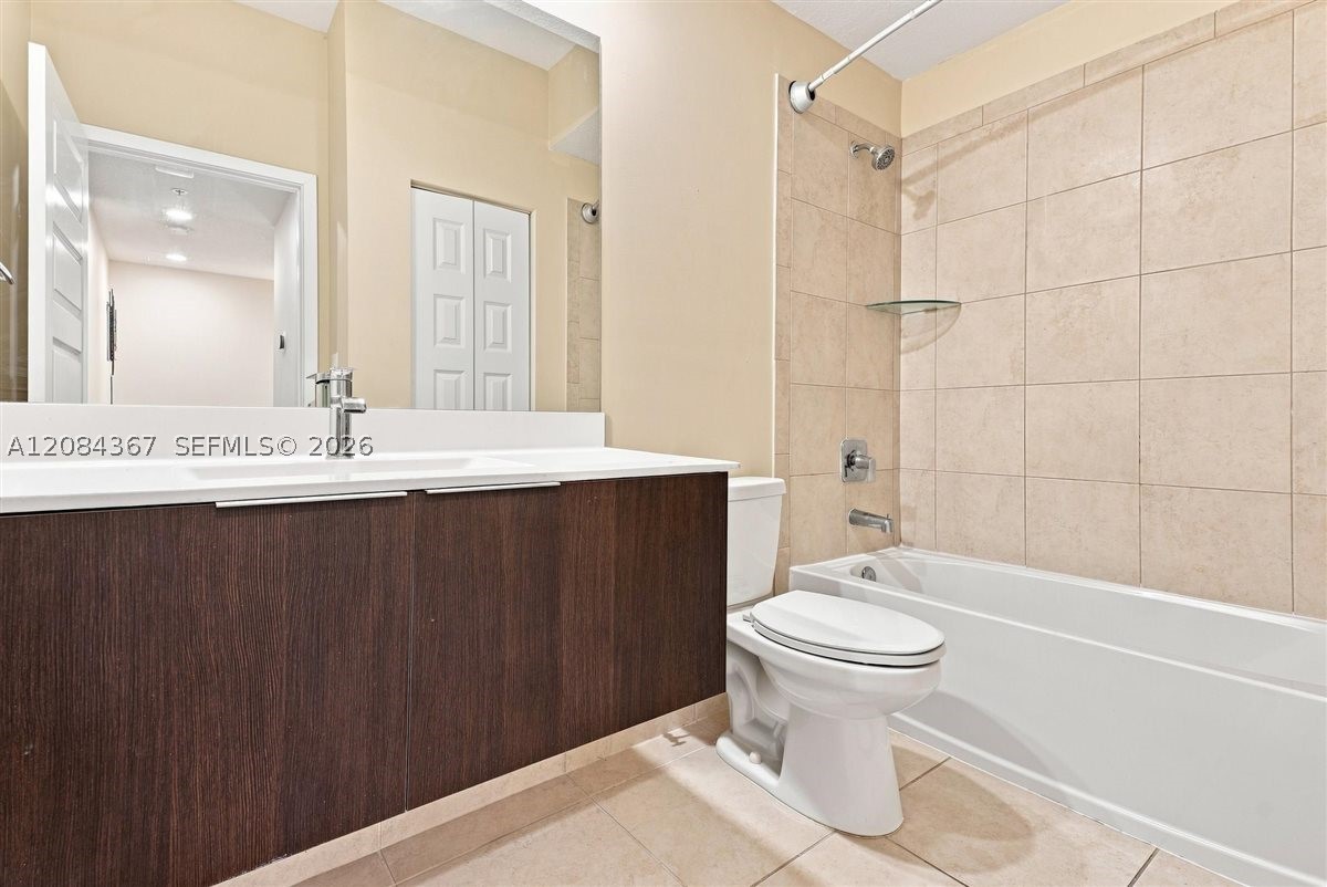 10455 NW 82nd St #10, Doral FL 33178