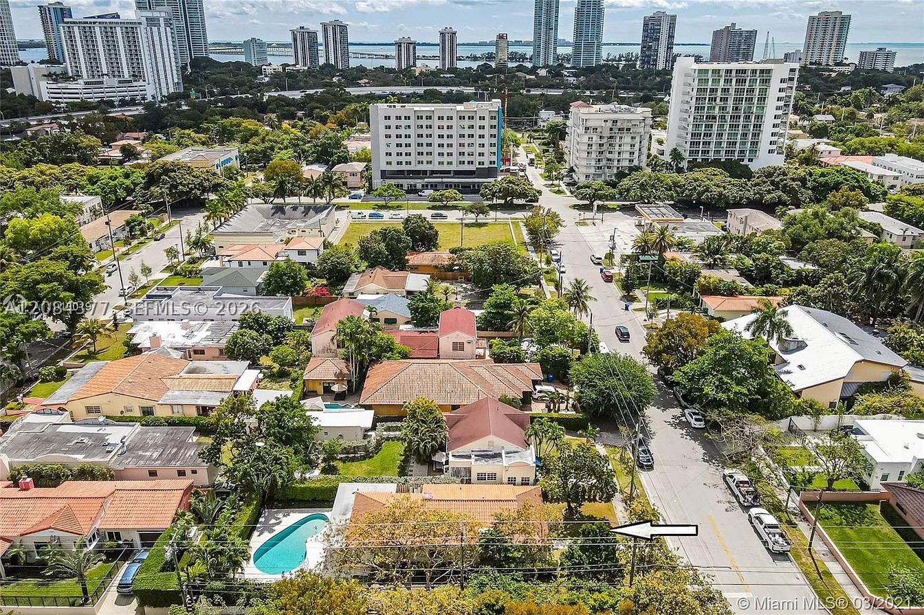 375 SW 20th Rd #1, Miami FL 33129