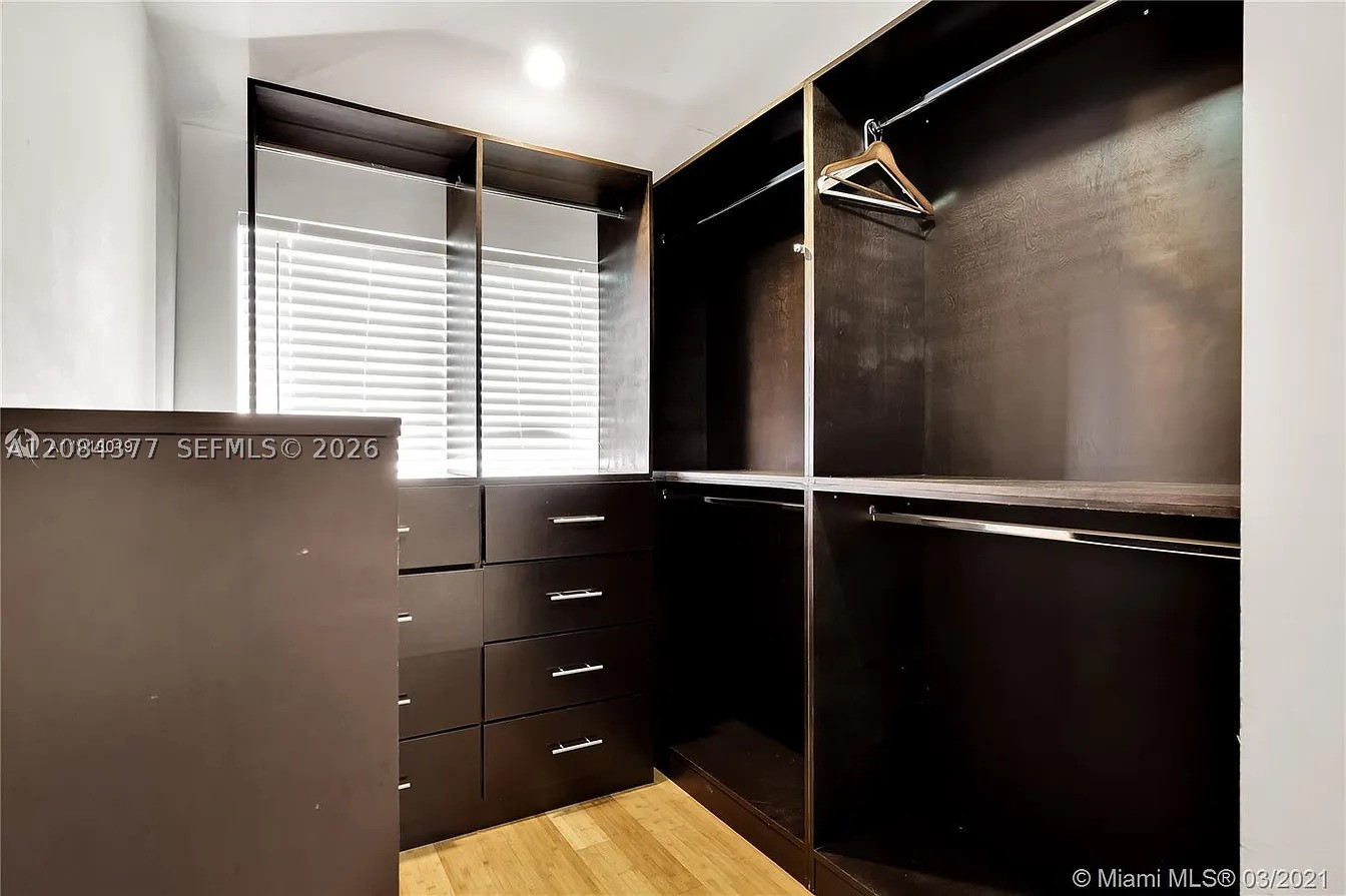 375 SW 20th Rd #1, Miami FL 33129