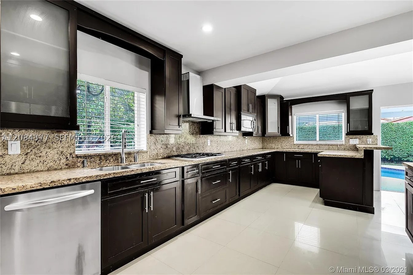 375 SW 20th Rd #1, Miami FL 33129