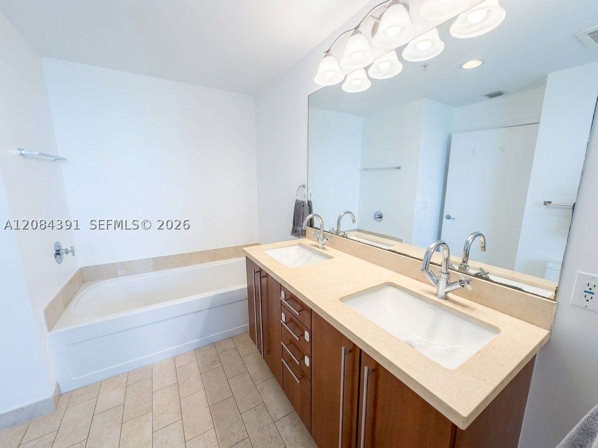 79 SW 12th St #2410-S, Miami FL 33130