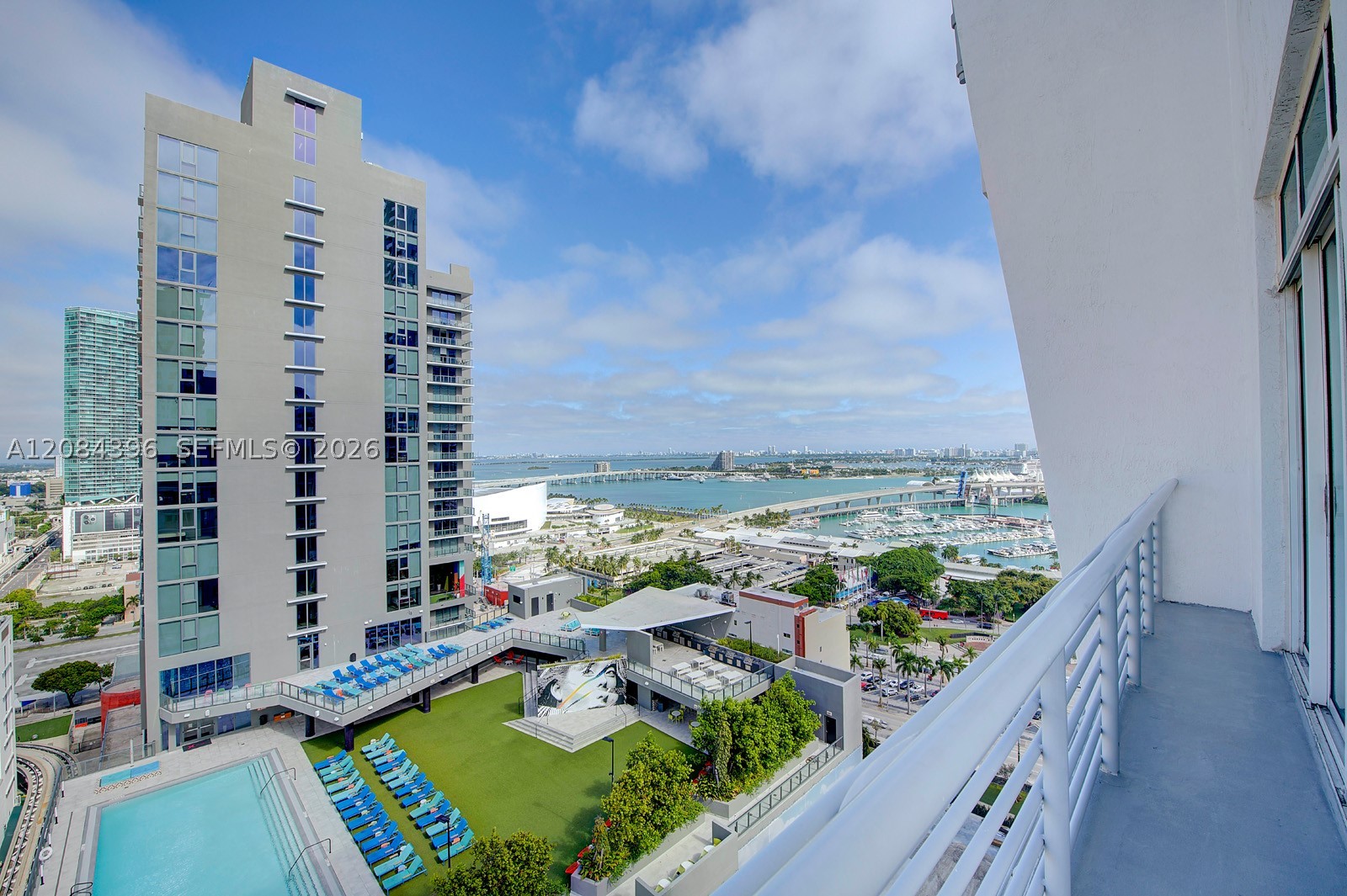 234 NE 3rd St #UPH01, Miami FL 33132