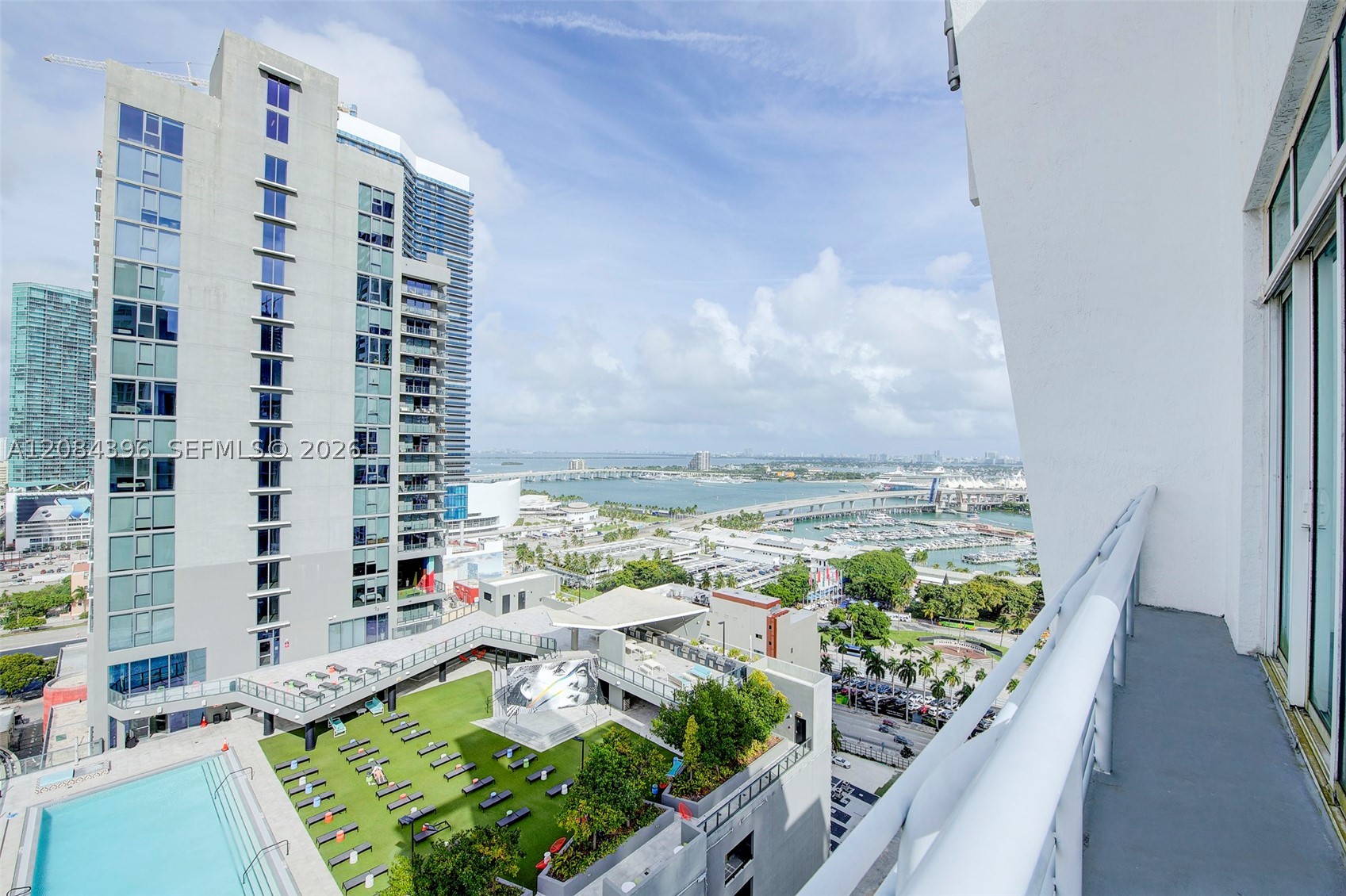234 NE 3rd St #UPH01, Miami FL 33132