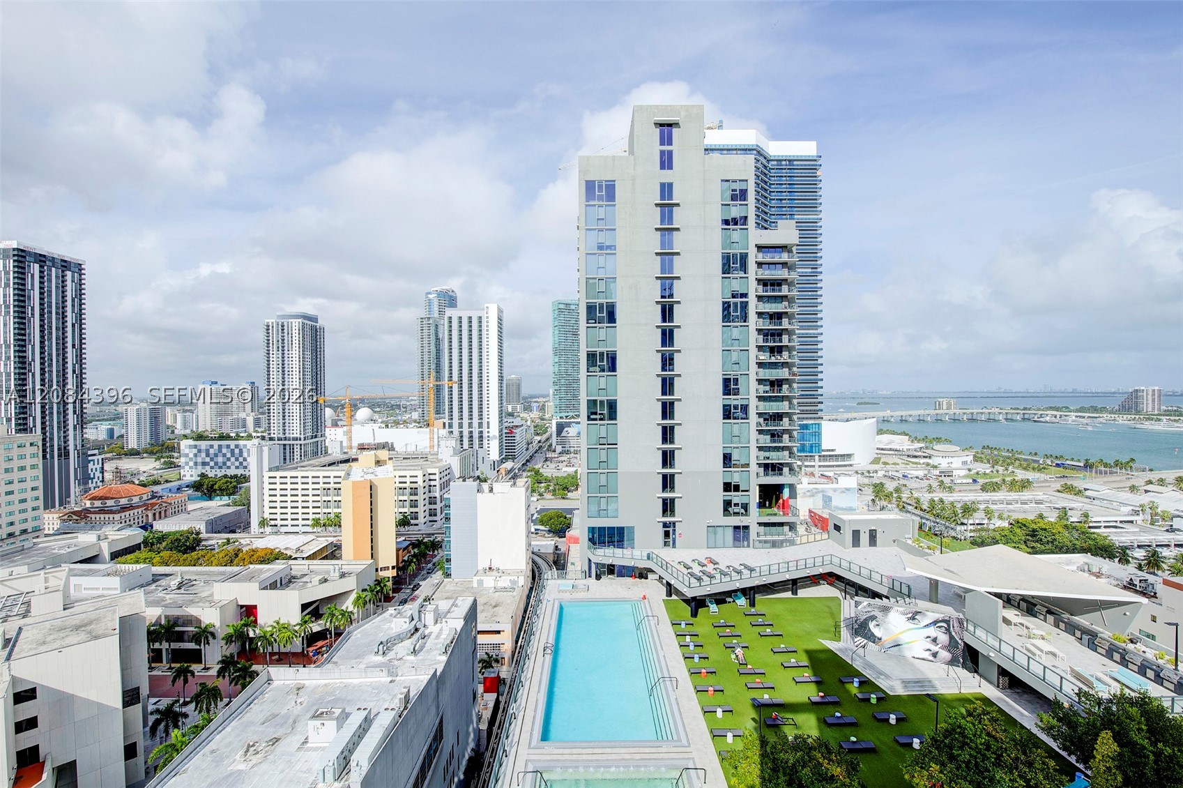 234 NE 3rd St #UPH01, Miami FL 33132
