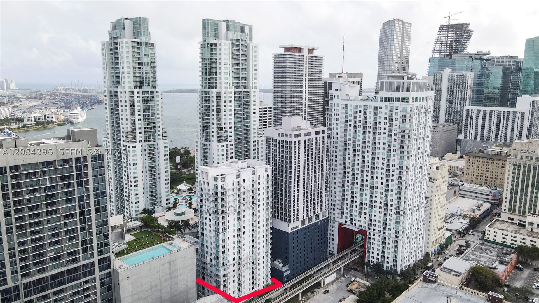 234 NE 3rd St #UPH01, Miami FL 33132