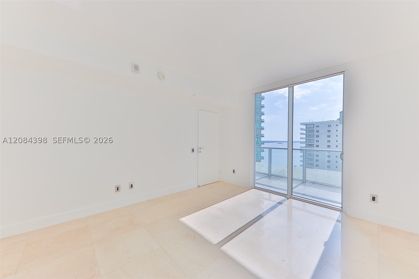 1300 Brickell Bay Dr #1206, Miami FL 33131