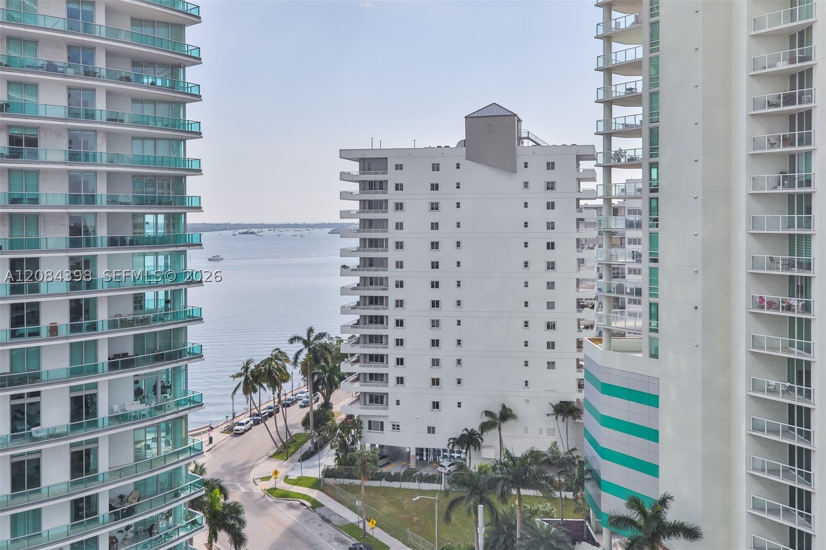 1300 Brickell Bay Dr #1206, Miami FL 33131