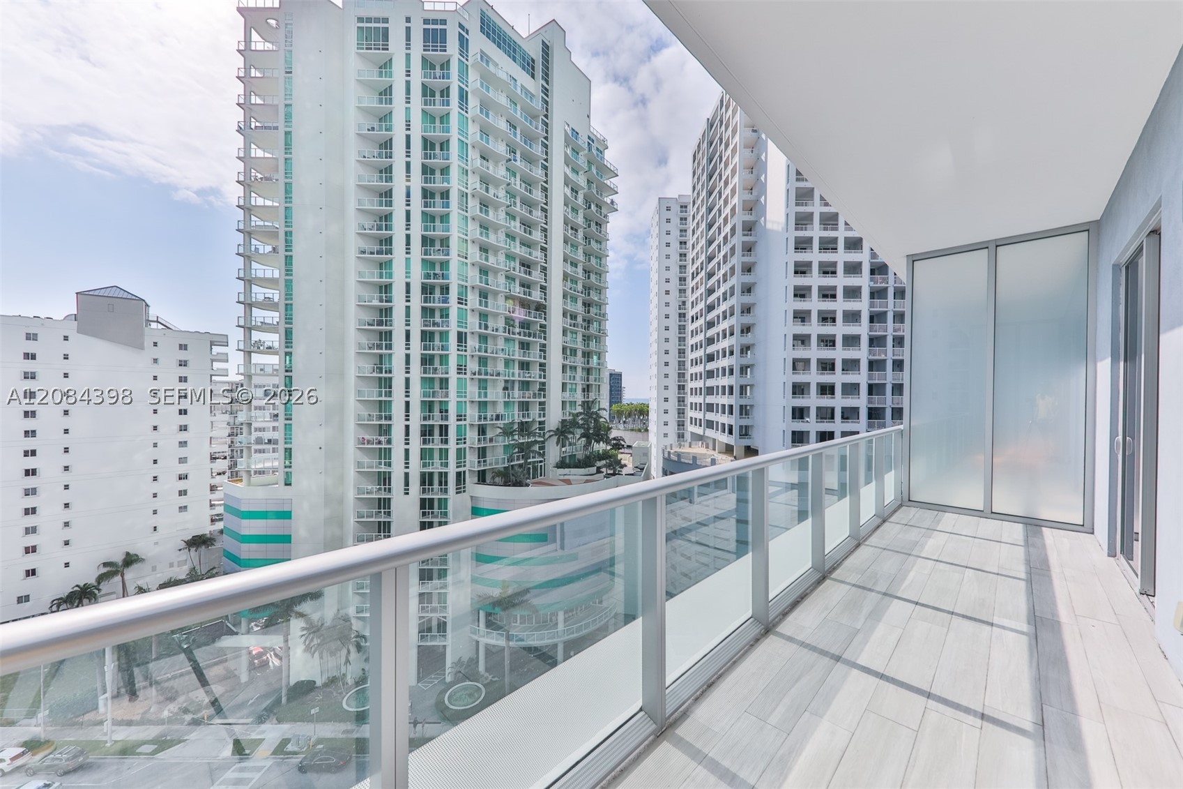 1300 Brickell Bay Dr #1206, Miami FL 33131