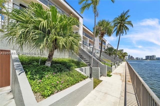 4000 NE 168th St #PH1A, North Miami Beach FL 33160