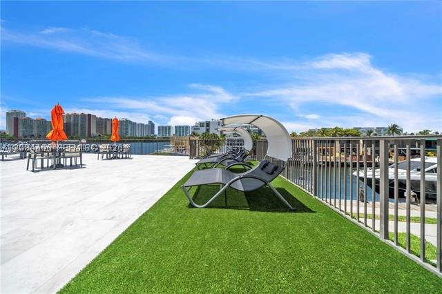 4000 NE 168th St #PH1A, North Miami Beach FL 33160