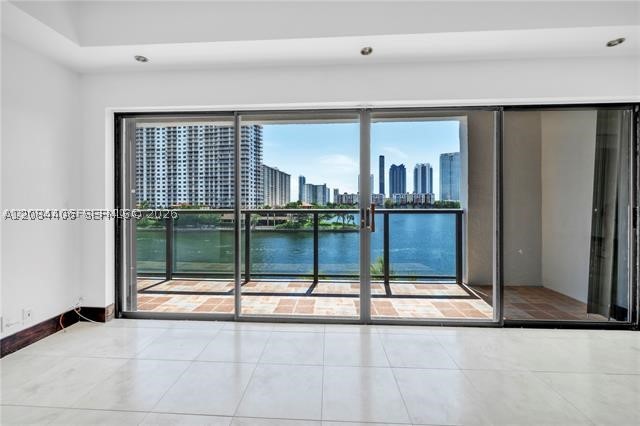 4000 NE 168th St #PH1A, North Miami Beach FL 33160