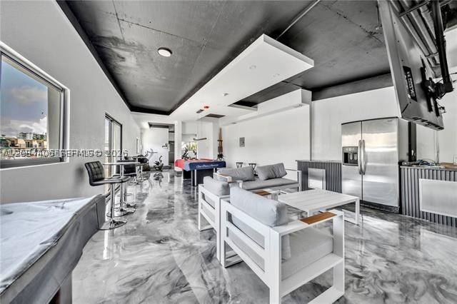4000 NE 168th St #PH1A, North Miami Beach FL 33160