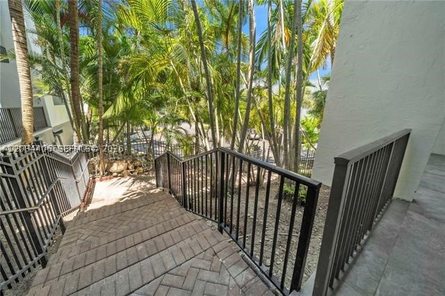 4000 NE 168th St #PH1A, North Miami Beach FL 33160