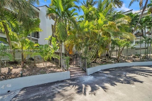 4000 NE 168th St #PH1A, North Miami Beach FL 33160